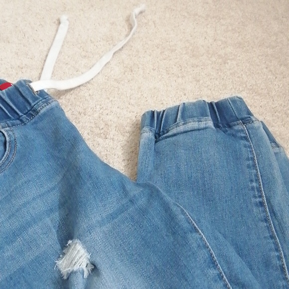 Guess Jeans - Picture 8 of 8